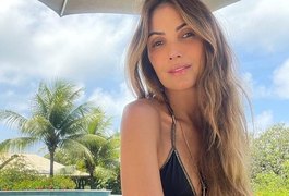 De biquíni, Patrícia Poeta inspira seguidores nos comentários de post: 'Poeta é quem te fez'