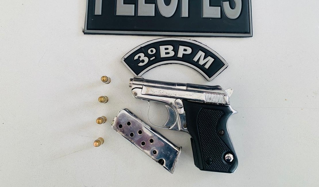 Após denúncia, homem é preso por posse de arma em lava jato em Arapiraca