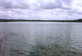 Populares encontram corpo de homem boiando no Rio Jacuípe, em Igaci