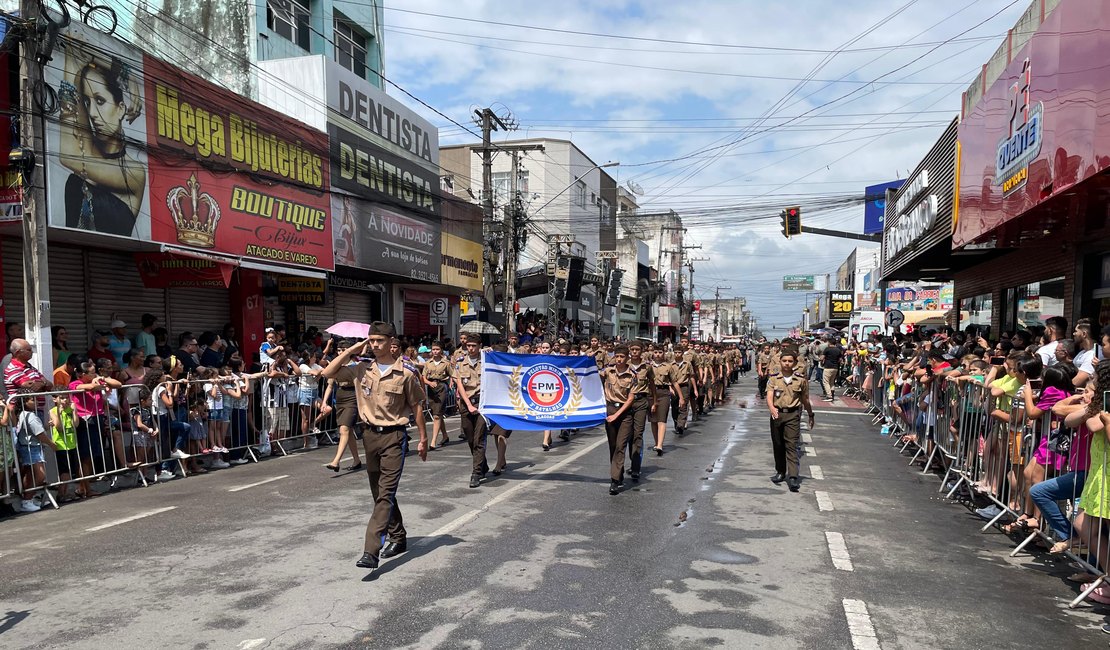 202 anos da Independência: 7 de Setembro é celebrado com desfile cívico militar em Arapiraca