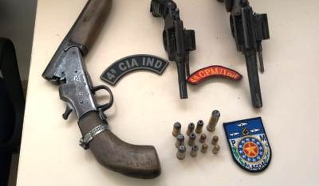 PM de Capela apreende dois menores com três armas de fogo