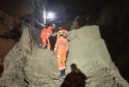 Trabalhador cai em silo e morre soterrado em serragem em Minas Gerais