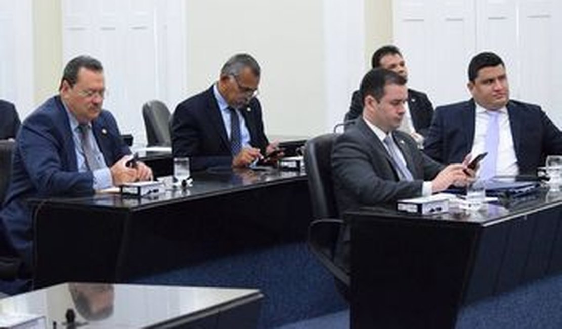 Assembleia Legislativa de Alagoas aprova reajuste para servidores do Estado