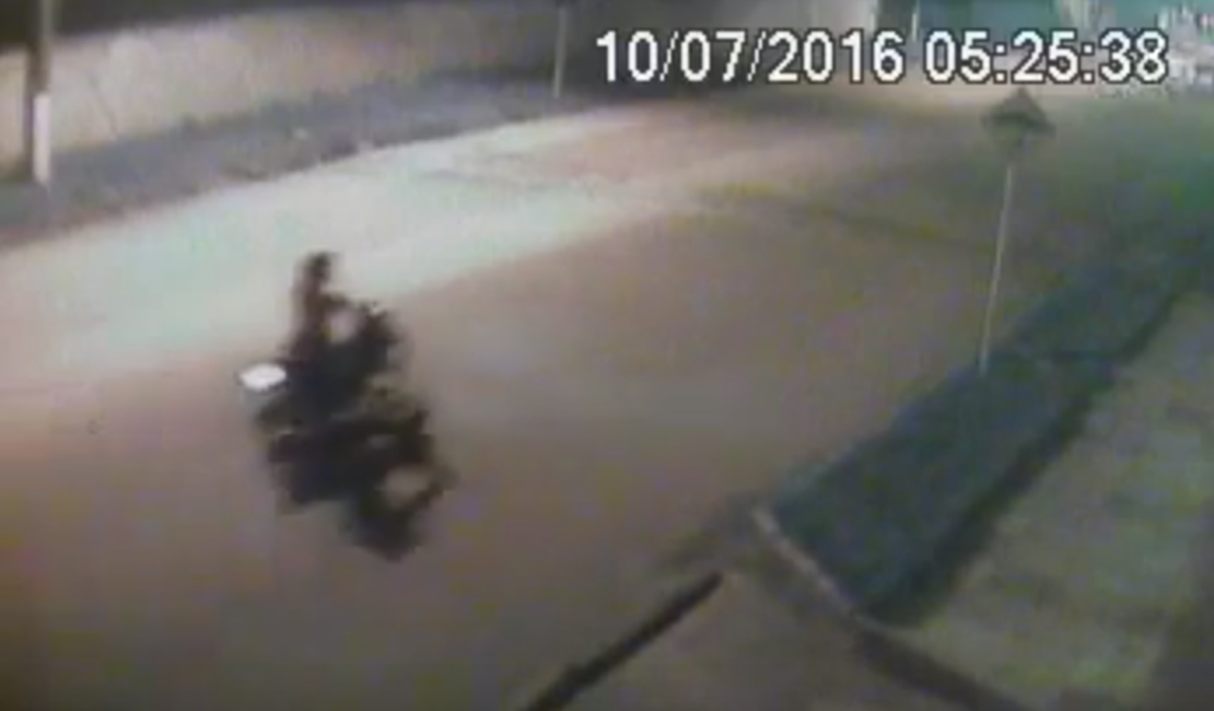 Câmera flagra acidente que matou jovem após show, em Arapiraca; veja vídeo