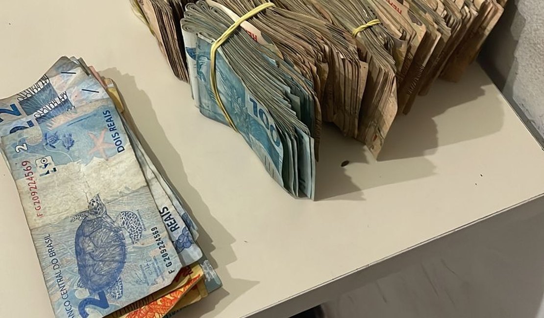 Casal é preso por furtar R$ 55 mil reais em espécie em residência de Arapiraca