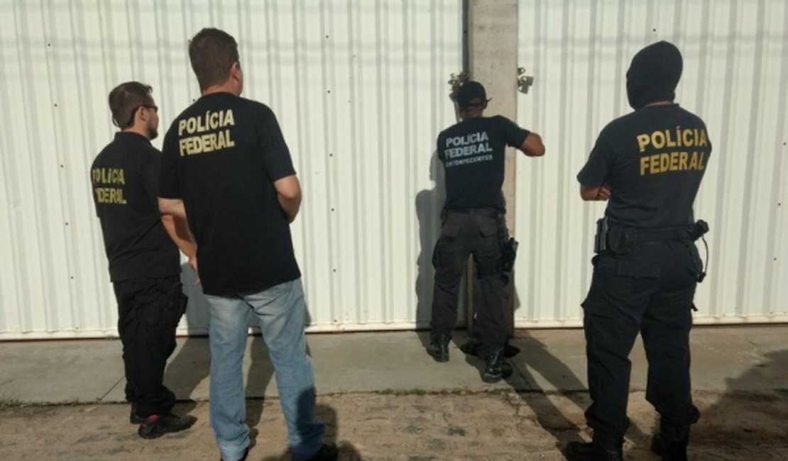 PF cumpre mandados contra desvios de recursos e fraudes em serviços em Canapi