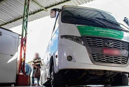 Assaltantes roubam pessoa que tinha acabado de descer de van no Povoado Bálsamo
