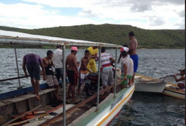 Embarcação com 7 motos e 11 pessoas naufraga no Rio São Francisco