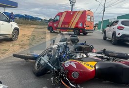 Colisão entre motocicletas deixa ferido no bairro Planalto, em Arapiraca