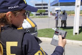 PRF flagra seis e prende dois condutores embriagados durante o fim de semana