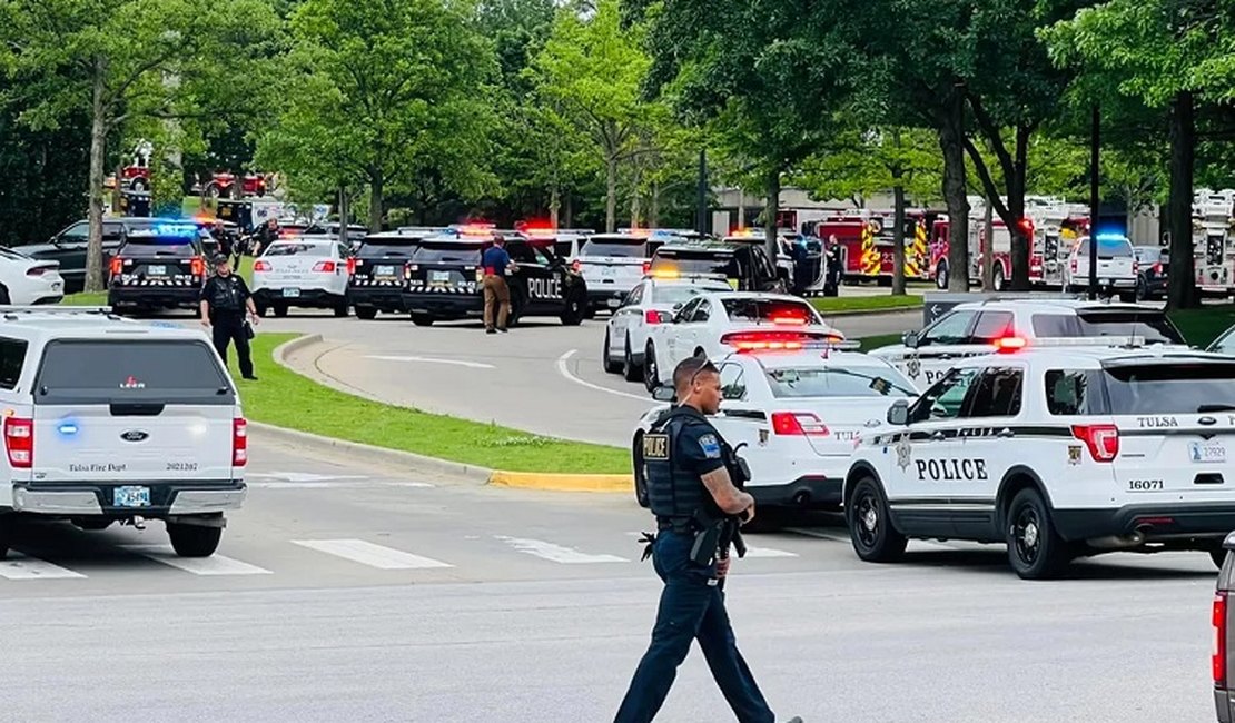 Atirador invade clínica e deixa mortos e feridos, em Tulsa, nos EUA