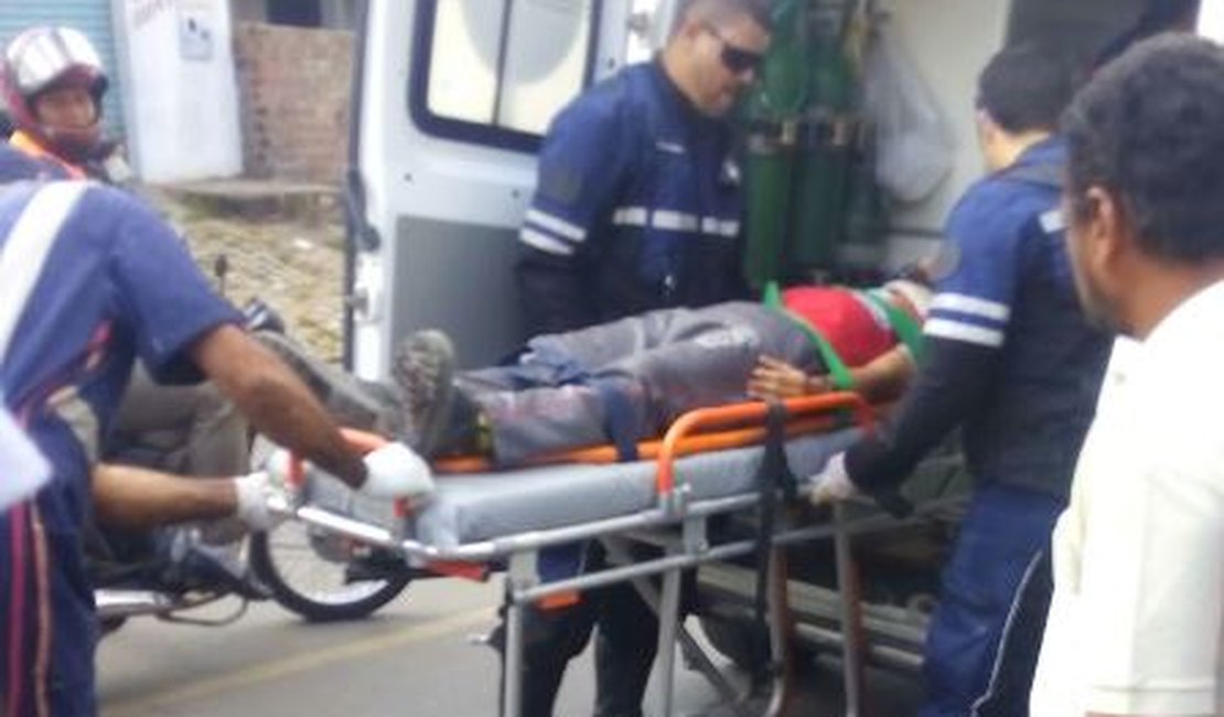 Grave acidente deixa motociclista ferido no bairro Cacimbas, em Arapiraca