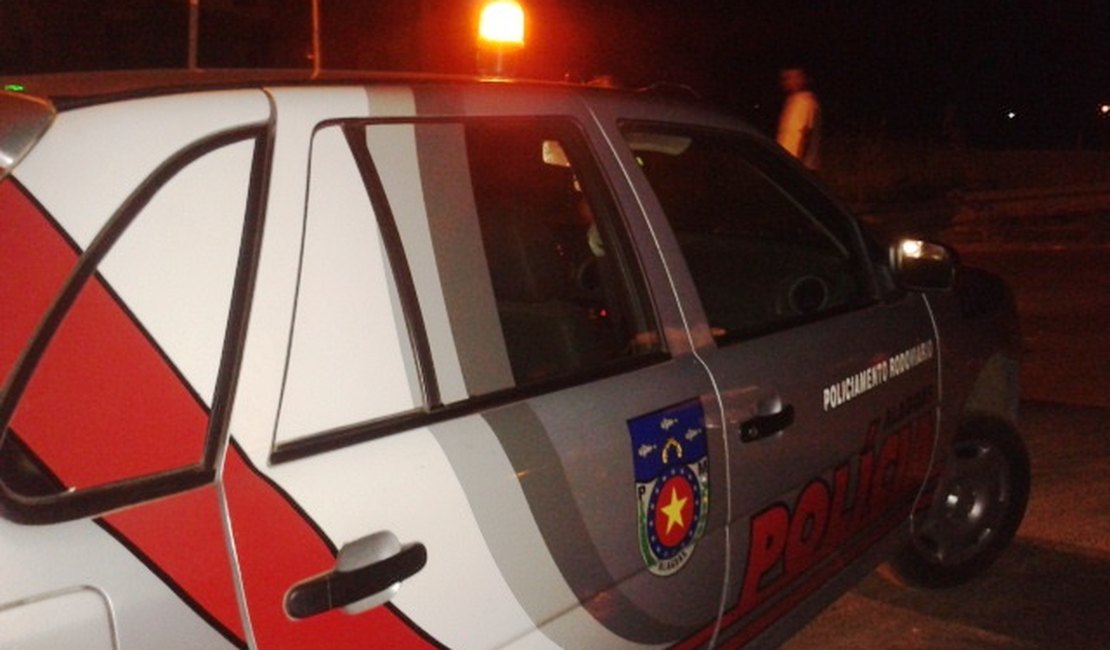 Homem é detido após danificar patrimônio público no parque Ceci Cunha