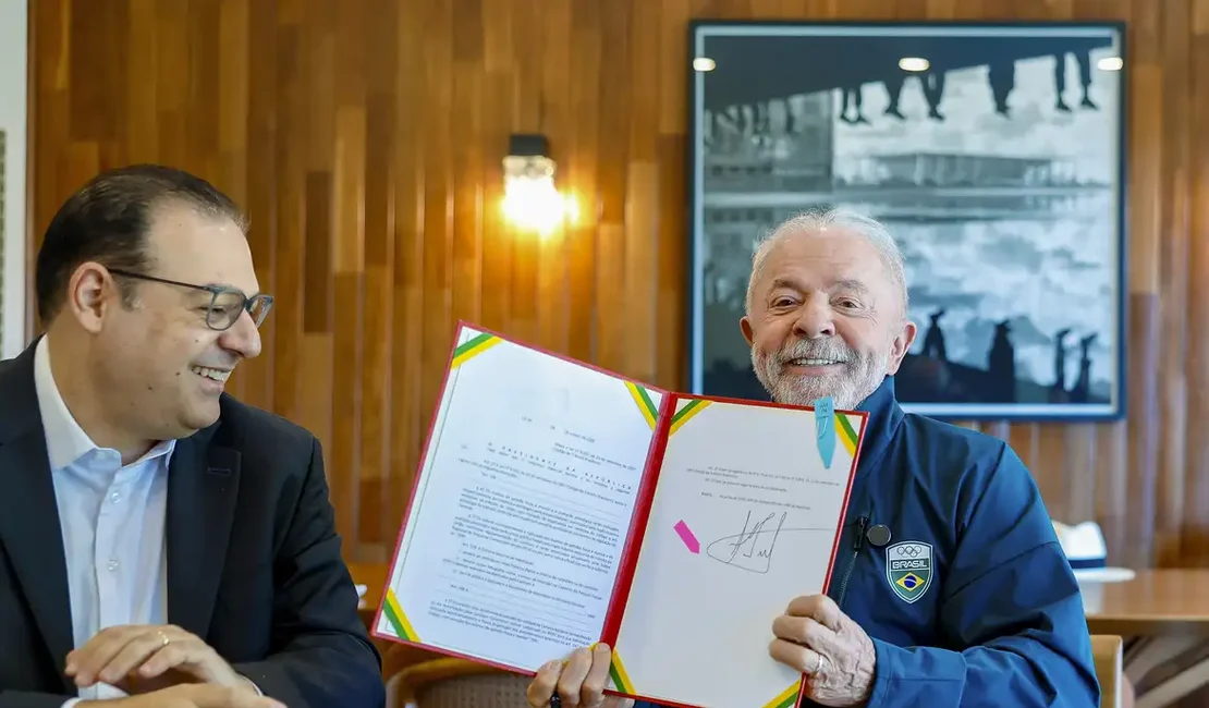 Lula sanciona lei que garante renovação automática da CNH
