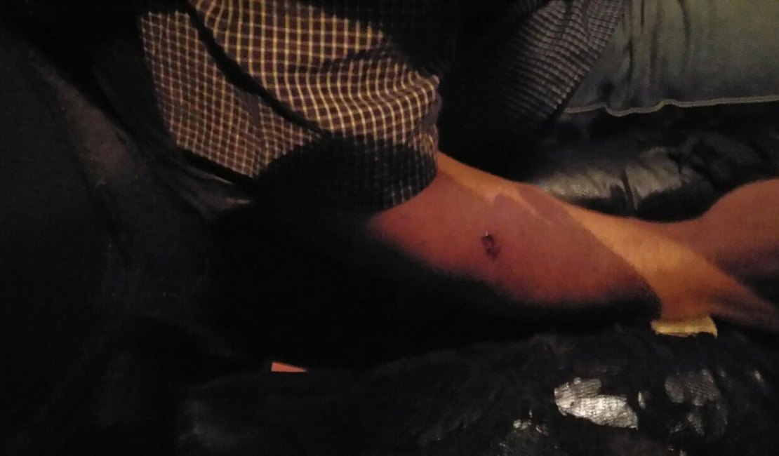 Taxista é assassinado dentro do carro, no Vergel do Lago, em Maceió