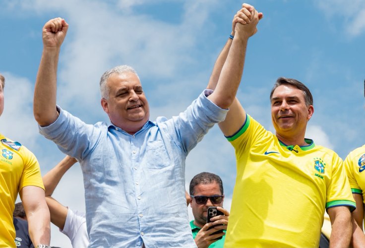 Flávio e Alfredo avançam no Nordeste e são recebidos por multidão em dia histórico para Arapiraca