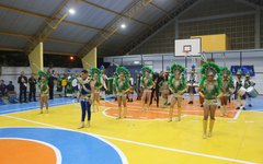 Prefeitura entrega ginásio poliesportivo no bairro Boa Vista