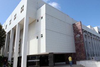 Justiça determina quebra de sigilo bancário de policial acusado de matar colegas em Delmiro Gouveia