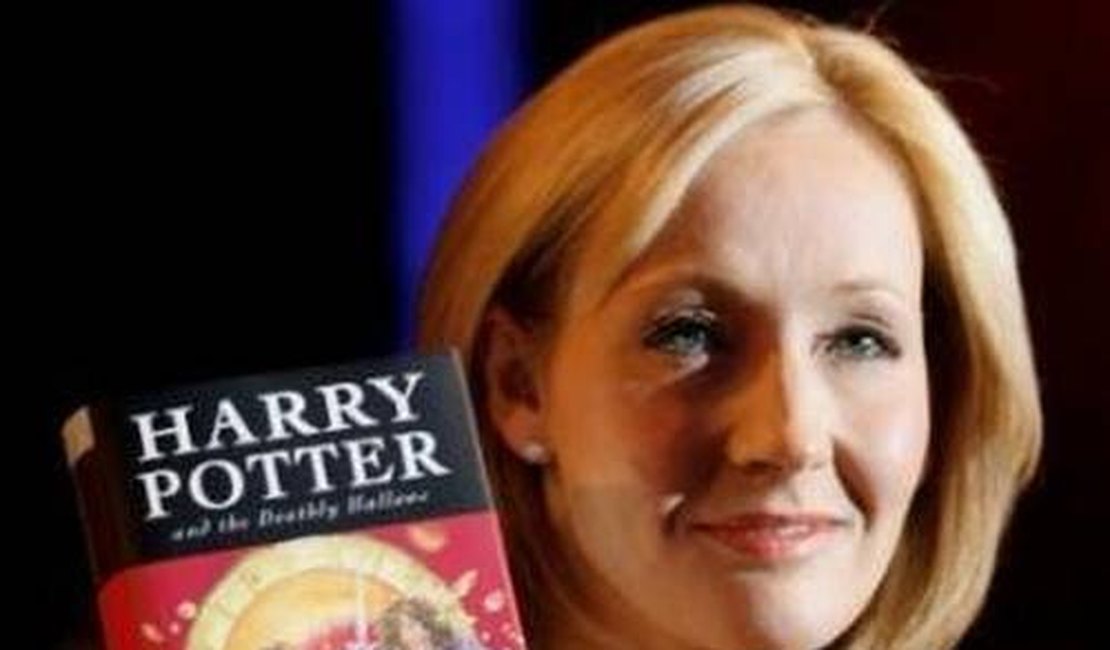 J.K. Rowling está escrevendo três novos filmes baseados no universo de Harry Potter