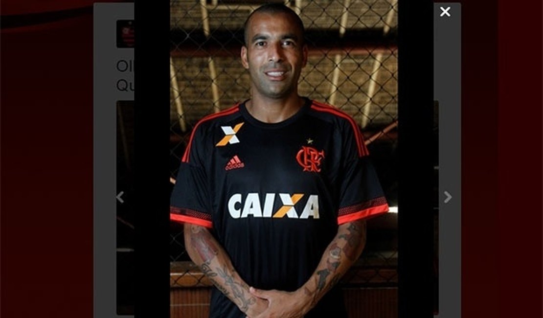 Flamengo apresenta novo uniforme com Sheik e argentino recém-chegado