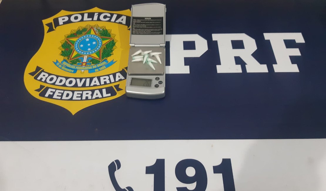 PRF prende homem por tráfico de drogas em São Sebastião