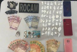 Homem é preso após ser flagrado com drogas e reagir a abordagem policial, em Arapiraca