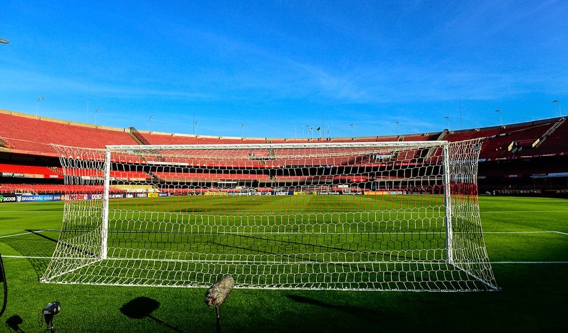 Contra o Santos, São Paulo tenta vencer primeiro clássico no ano