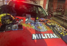 PM de Alagoas prende dupla suspeita de roubo a loja em Maceió