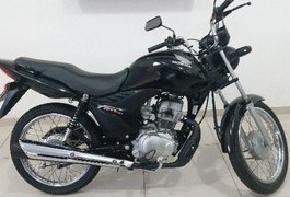 Assaltante aborda vítima em Lagoa da Canoa e rouba motocicleta