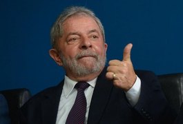 'Ainda estou no jogo', diz Lula após condenação