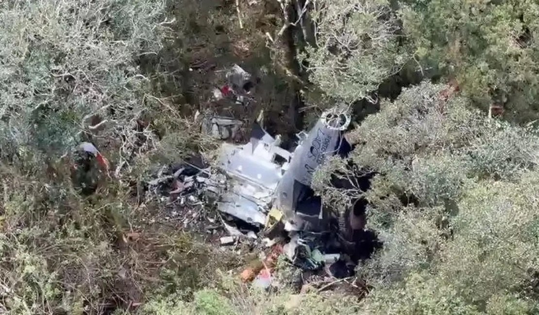 Cantor Rick, empresário Bruno Avelar e mais três pessoas morreram em queda de helicóptero em SC