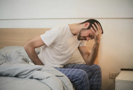 O sintoma de câncer que fica mais intenso quando se tenta dormir