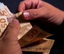 Governo analisa pedido para antecipar 13º salário de aposentados e pensionistas