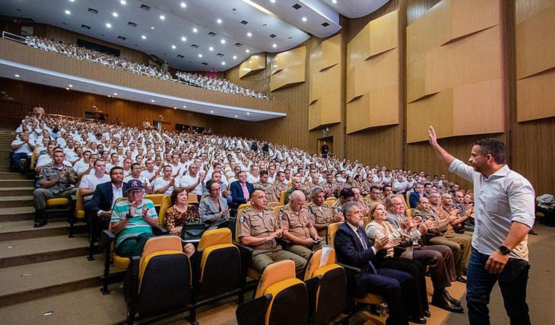 Segurança ganha reforço com incorporação de novos soldados e oficiais da PMAL