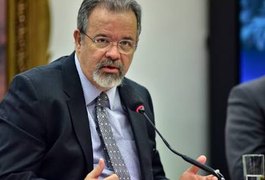 Mudanças na previdência de militares serão encaminhadas em 2017, diz ministro
