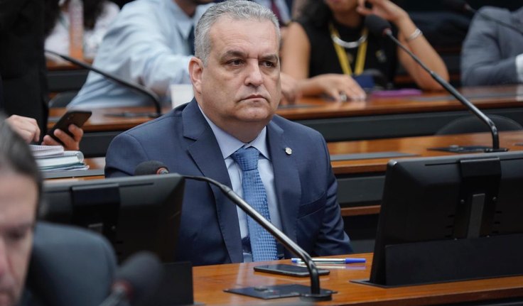 Deputado Alfredo Gaspar critica indicação de Dino ao STF, 'a imparcialidade foi jogada fora'