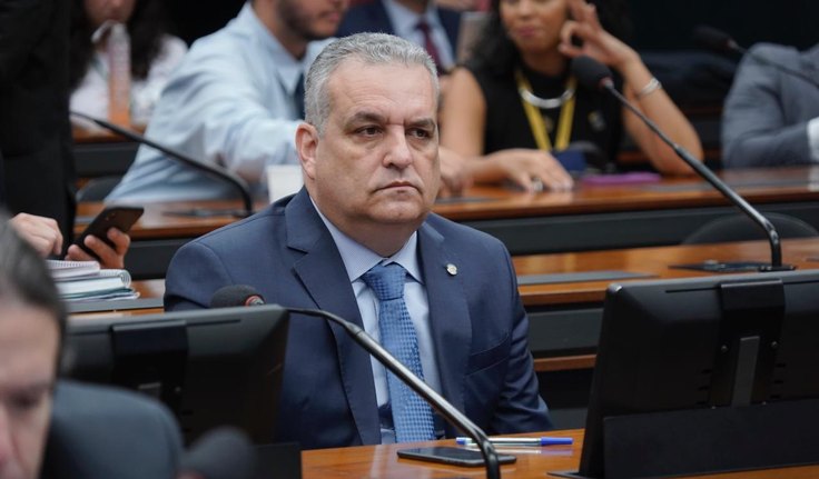 Deputado Alfredo Gaspar critica indicação de Dino ao STF, 'a imparcialidade foi jogada fora'