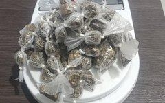 Drogas apreendidas com jovem de 18 anos, em Arapiraca