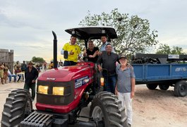 Alfredo Gaspar fortalece agricultura familiar e combate à seca em Alagoas com envio de emendas para tratores, maquinários agrícolas e carretas-tanque-pipa