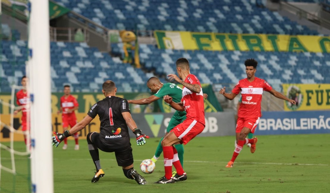 CRB joga mal e perde por 3 a 0 para o Cuiabá, na Arena Pantanal