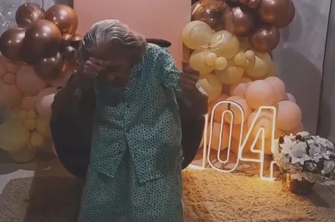 VÍDEO: Idosa de 104 anos, moradora do interior pernambucano, faz sucesso mostrando bom humor nas redes sociais
