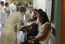 Hospital de Emergência promove ações de saúde a servidores e visitantes