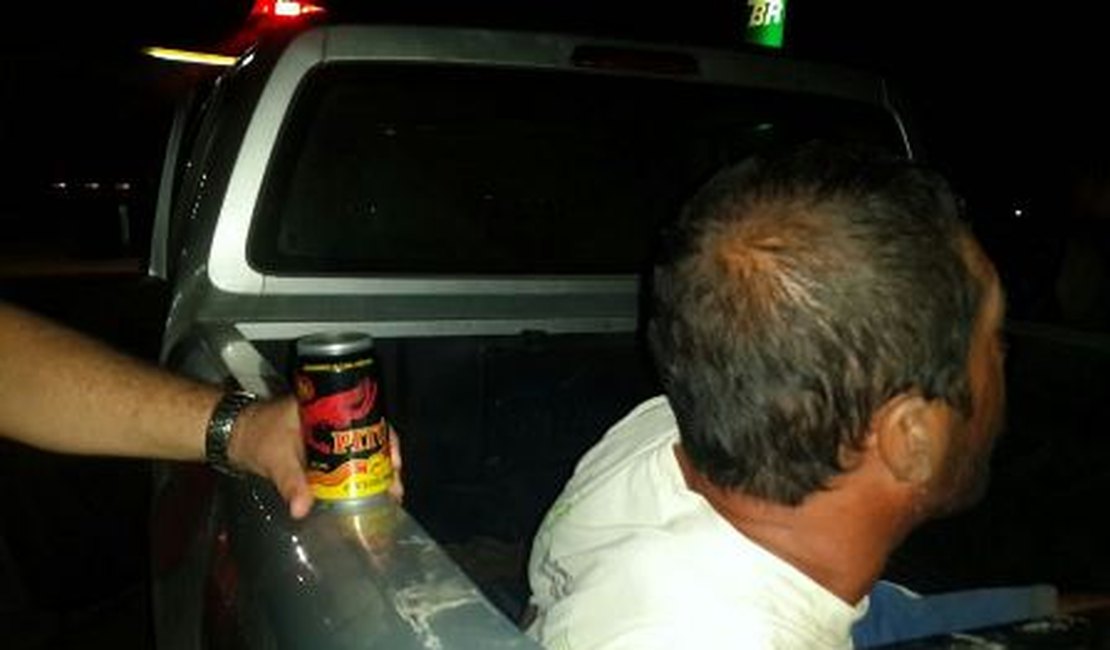 Homem com sintomas de embriaguez é detido em contramão de rodovia de Arapiraca