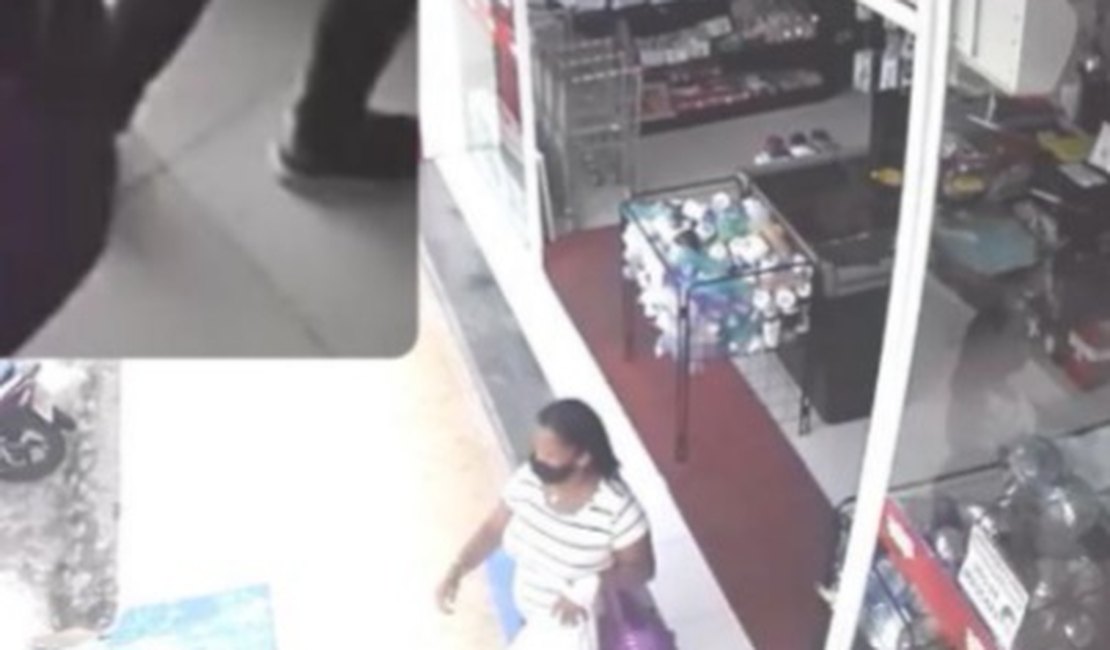 Vídeo. Mulher é flagrada furtando objetos em loja do Centro de Arapiraca