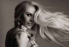 Uau! Após um ano do divórcio, Joelma surge exuberante em fotos para novo disco