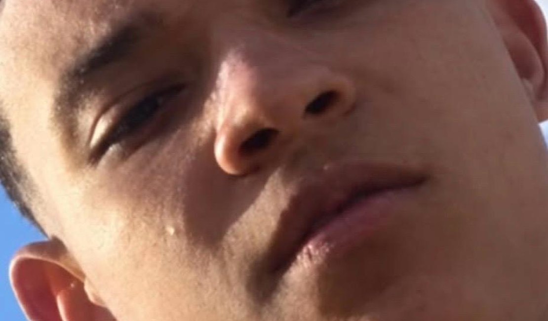 Após ser intimado para depor, adolescente é assassinado a tiros na frente da mãe em Maceió