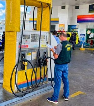 Procon Arapiraca autua postos de combustíveis por aumento antecipado