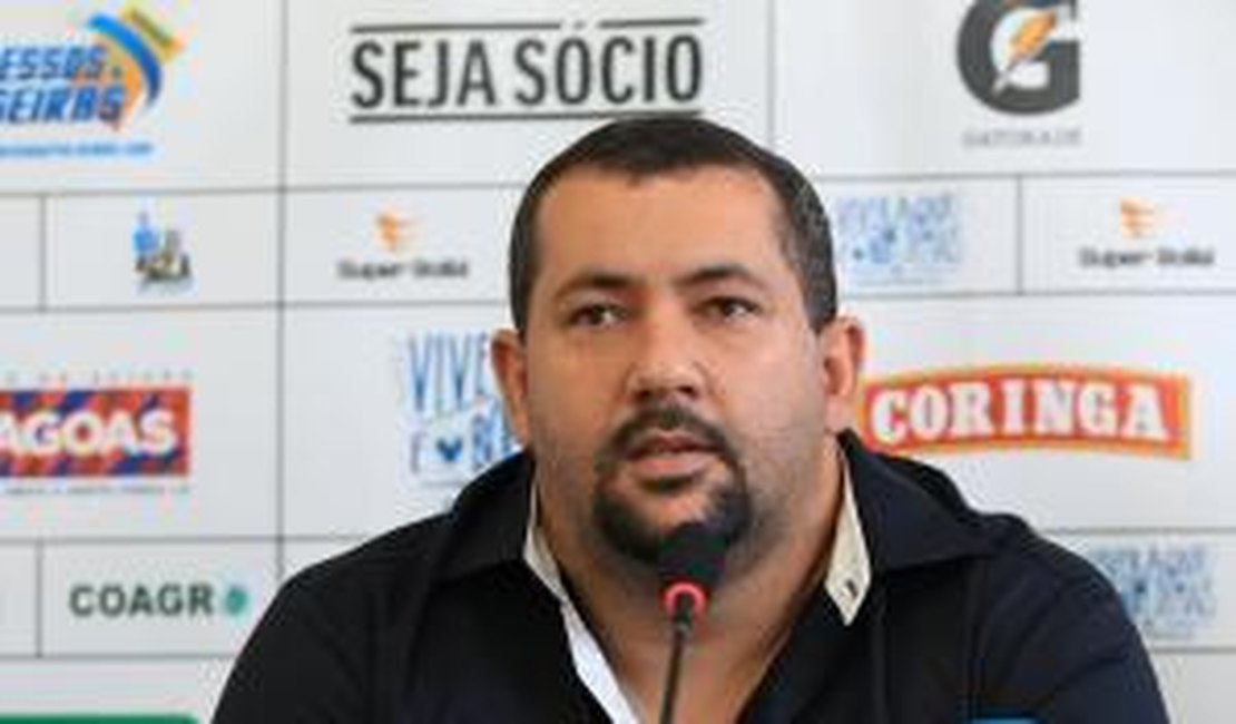 Presidente do ASA viaja ao Rio de Janeiro para debater melhorias para os clubes da Série C