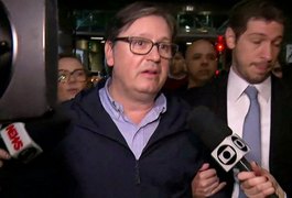Rocha Loures entrega mala de R$ 500 mil na sede da PF em São Paulo