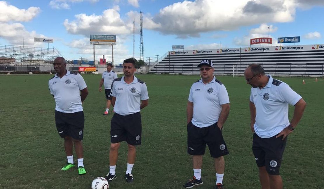 Comissão técnica divulga programação semanal de treinos para jogo contra o Cuiabá